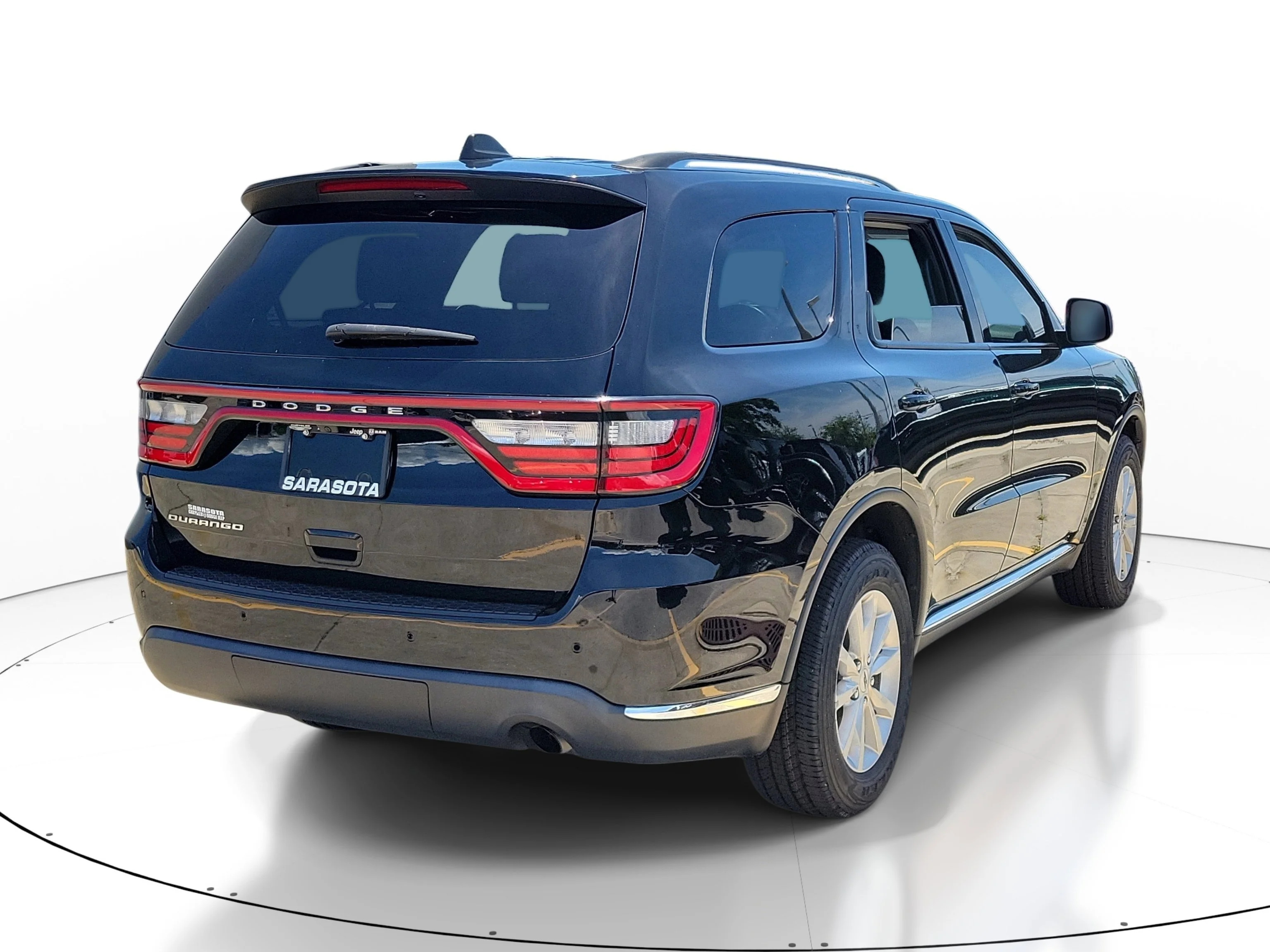 Used 2022 DB Black Clearcoat Dodge SXT image 6