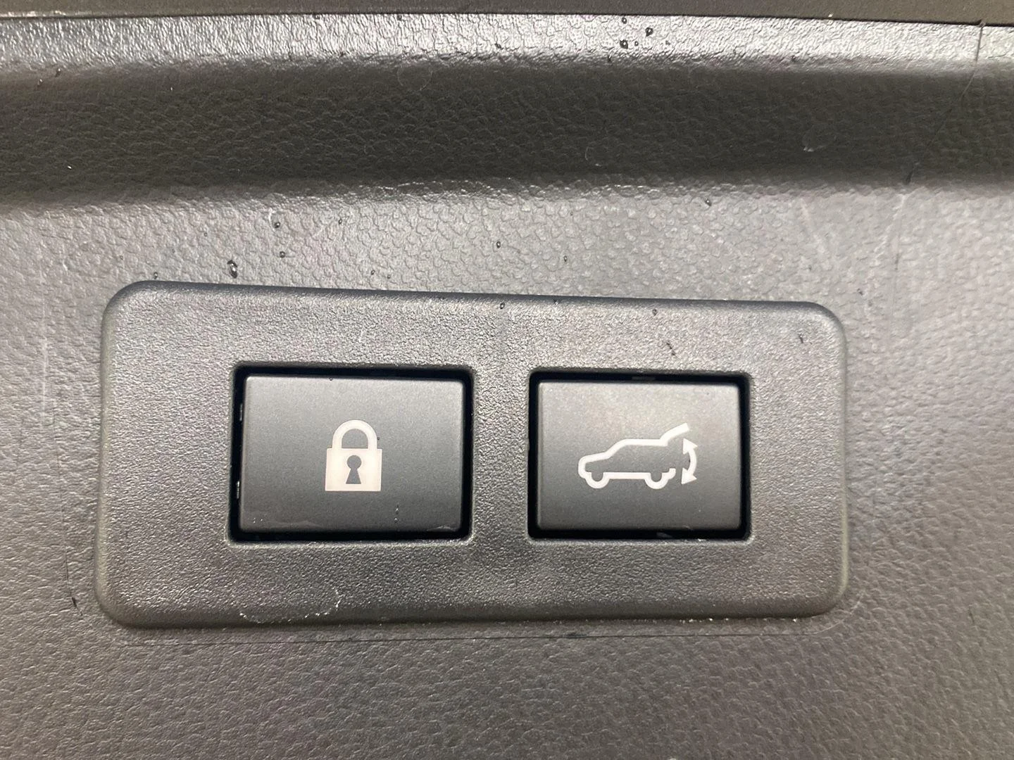 Used 2025 Magnetite Gray Metallic Subaru Premium image 29