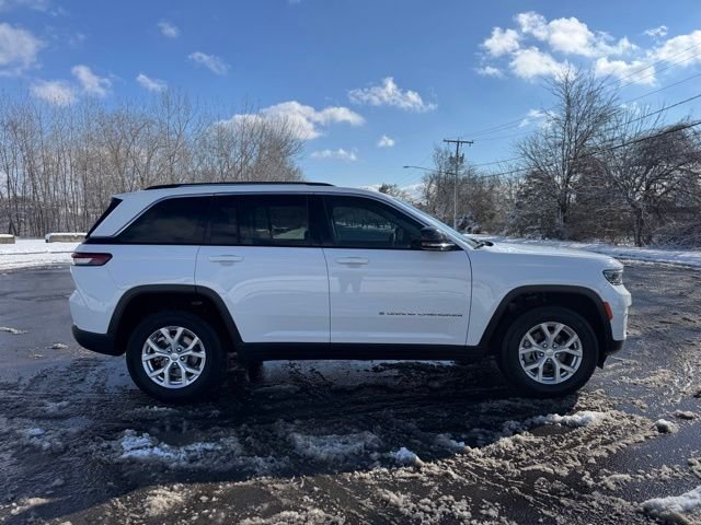 Used 2023 White Jeep Limited image 6
