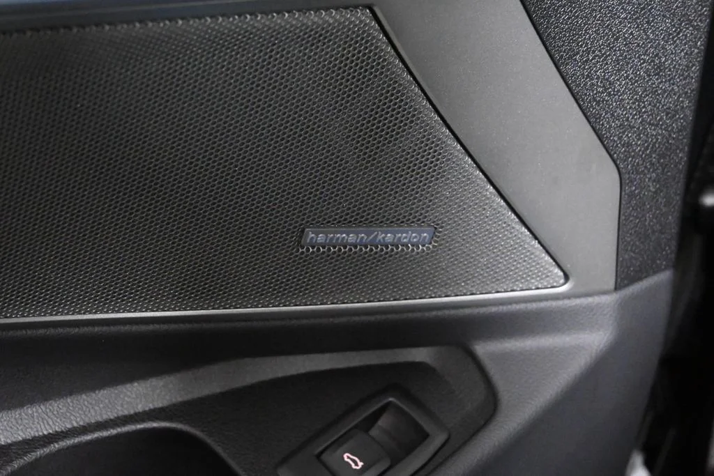 New 2026 Black BMW 330i xDrive image 25