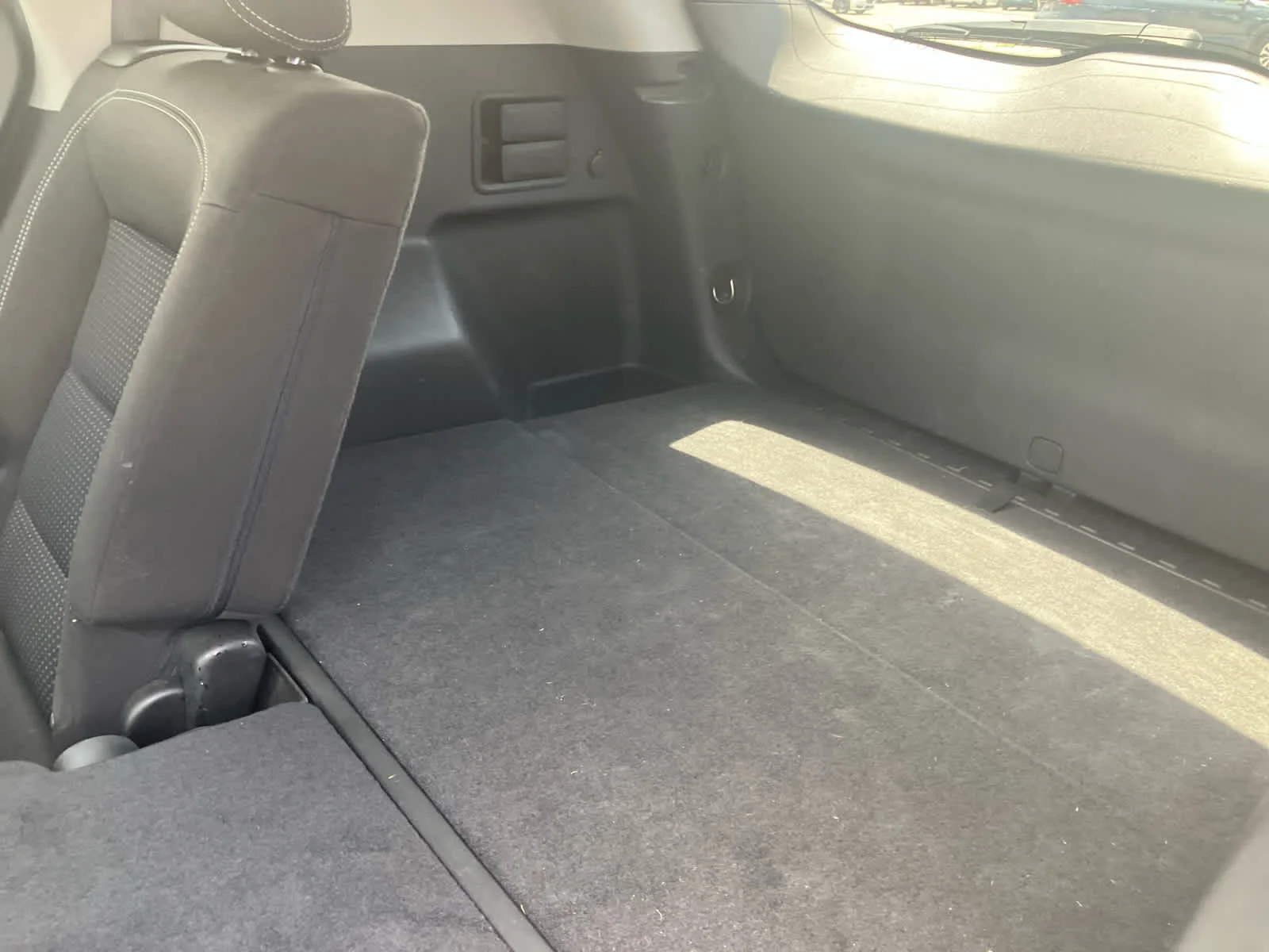 Used 2024 Sterling Metallic GMC SLE image 35