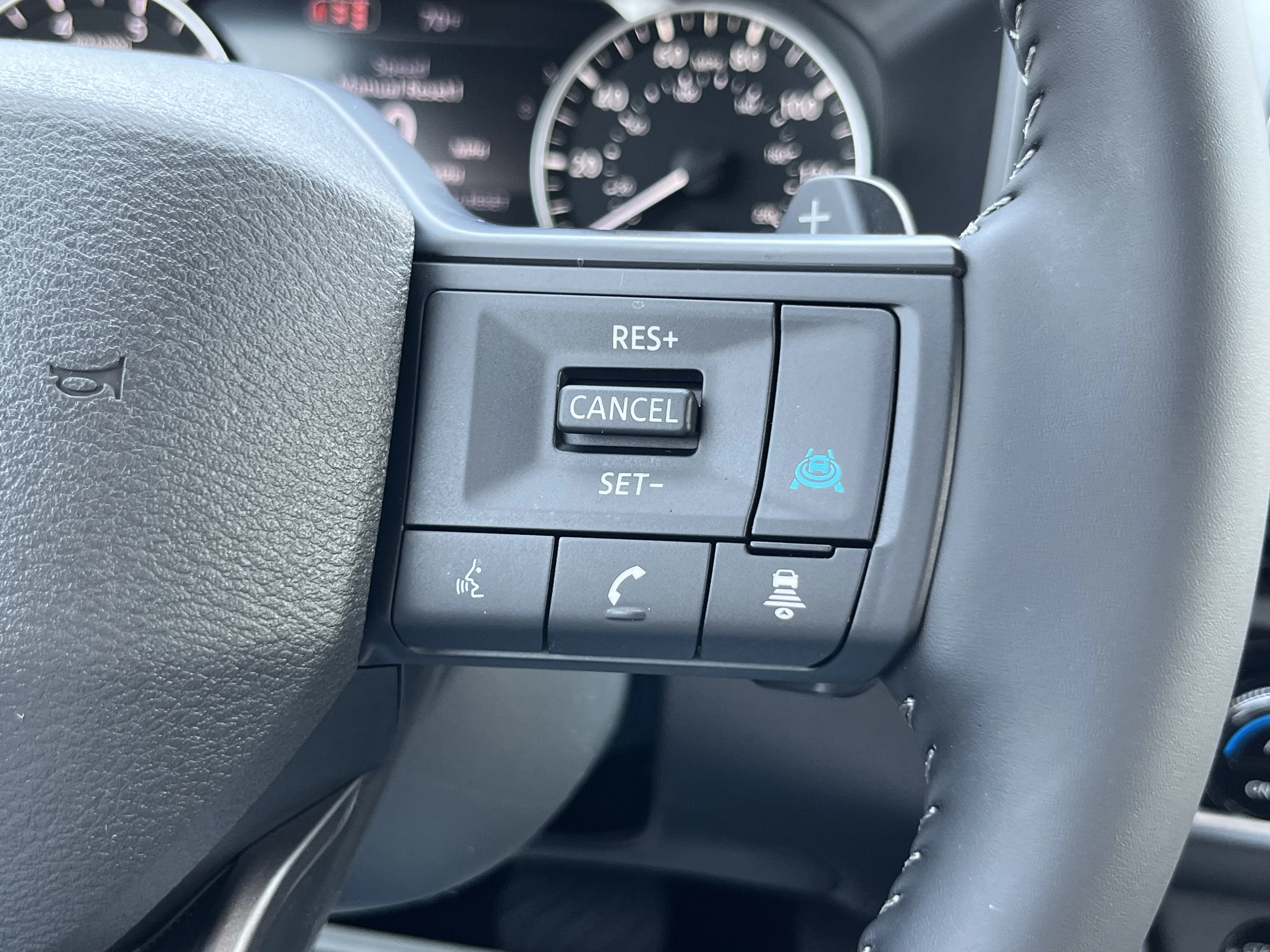 New 2026 Boulder Gray Pearl Nissan SV image 26