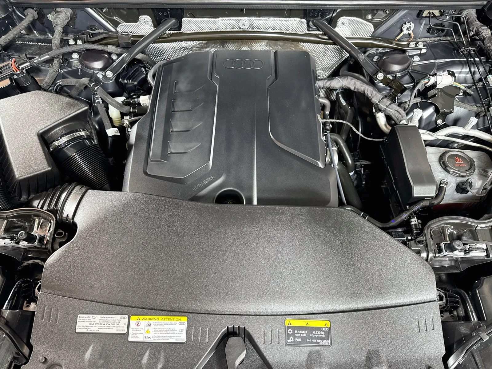 Used 2025 Tambora Gray Audi Premium image 27