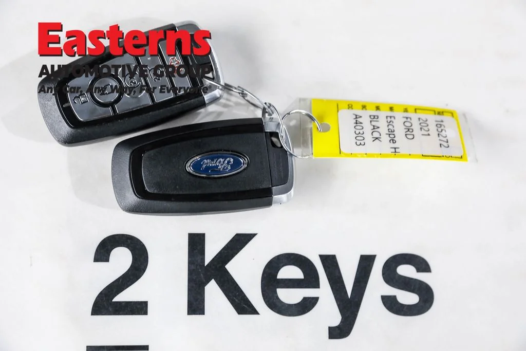 Used 2021 Black Ford SEL image 24