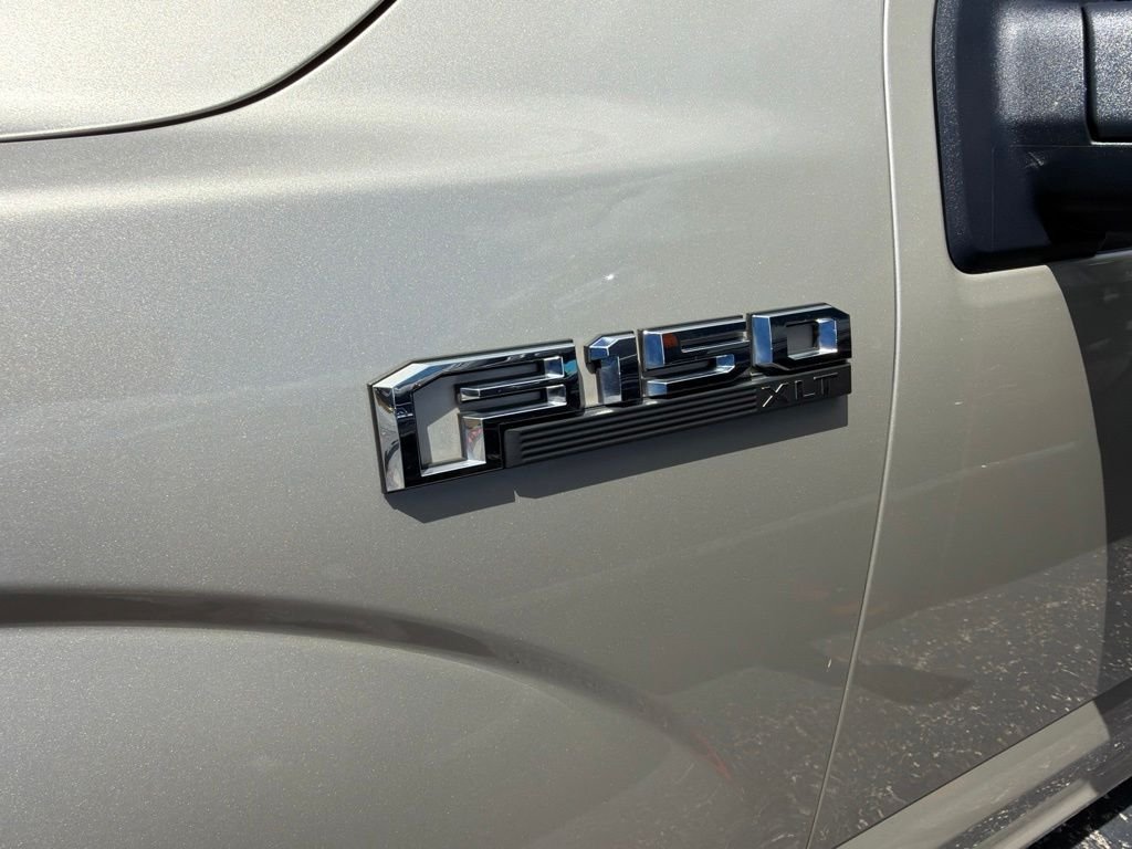 Used 2018 Gold Ford XLT image 8