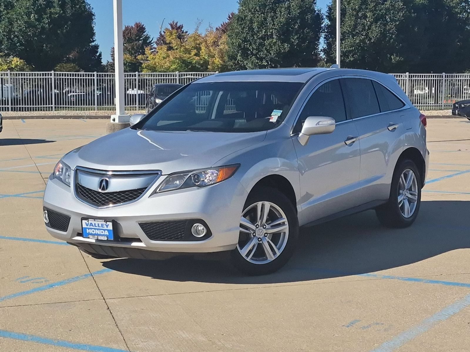 Used 2014 Forged Silver Metallic Acura AWD w/ Technology Package image 2