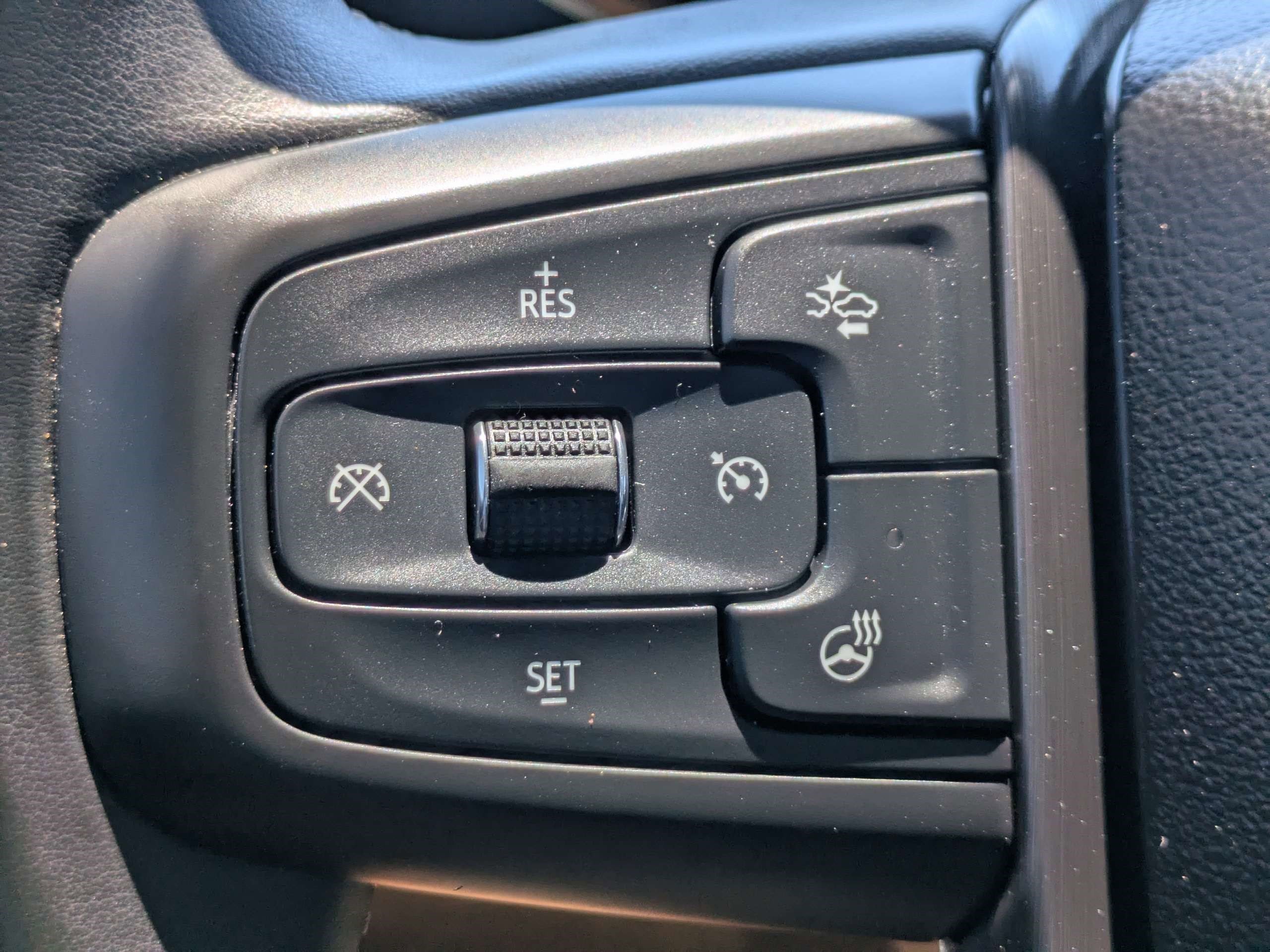 Used 2024 Summit White GMC AT4 image 22