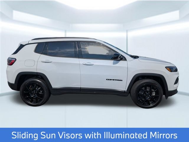 New 2026 Bright White Clearcoat Jeep Latitude image 8