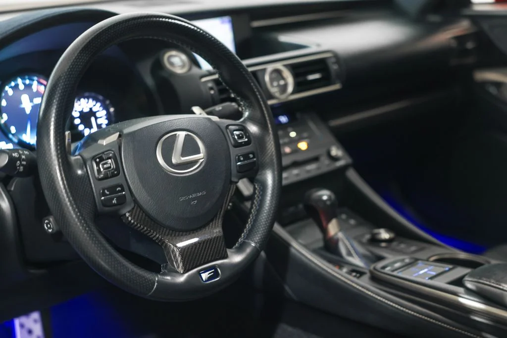 Used 2015 Red Lexus F image 31