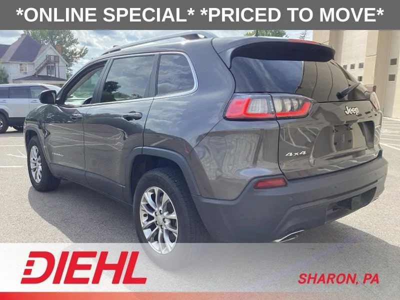 Used 2020 Granite Crystal Clearcoat Metallic Jeep Latitude Plus image 5