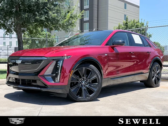 2025 Cadillac LYRIQ Sport 3