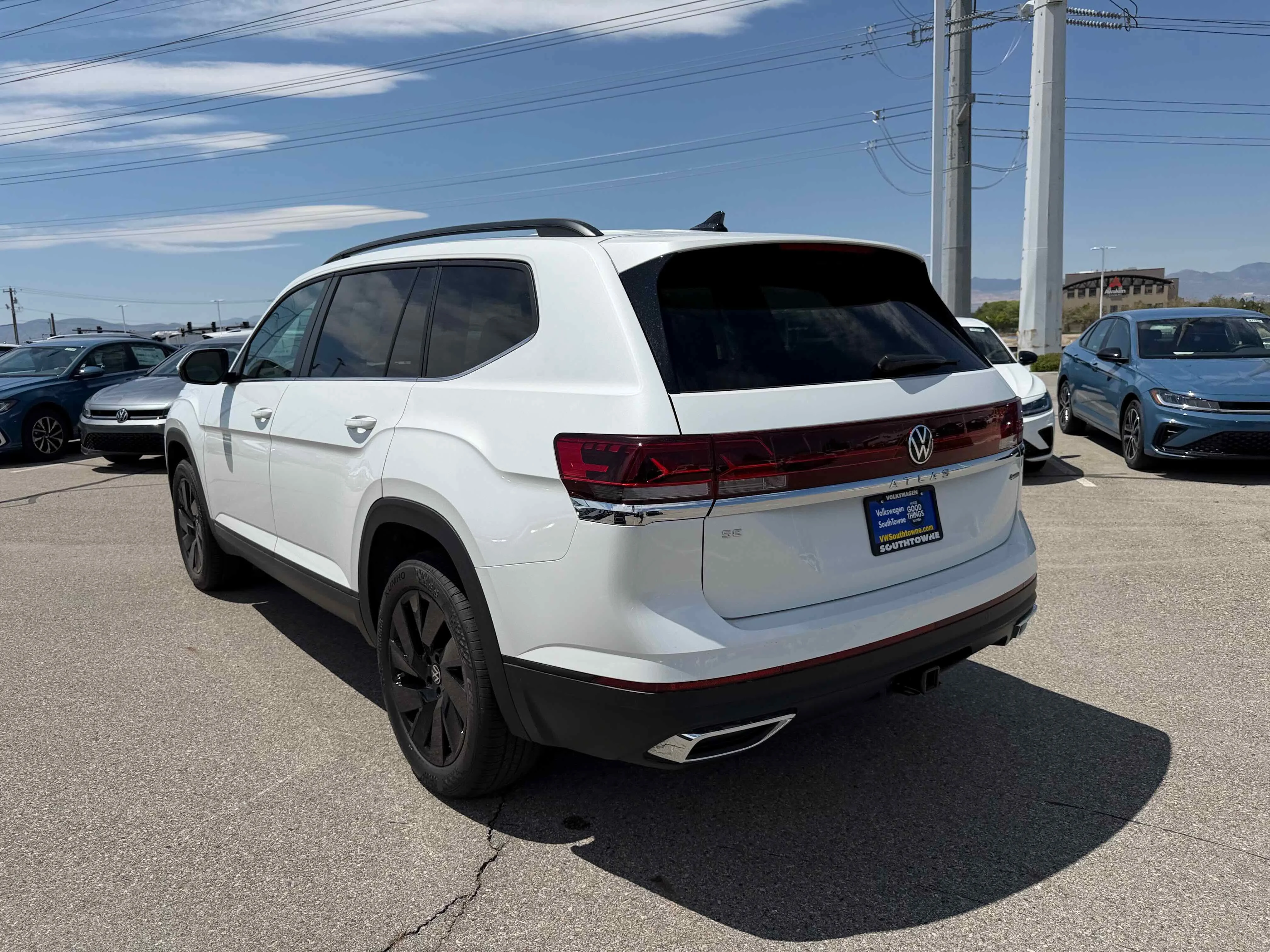 New 2026 Opal White Volkswagen 2.0T SE w/Technology image 5