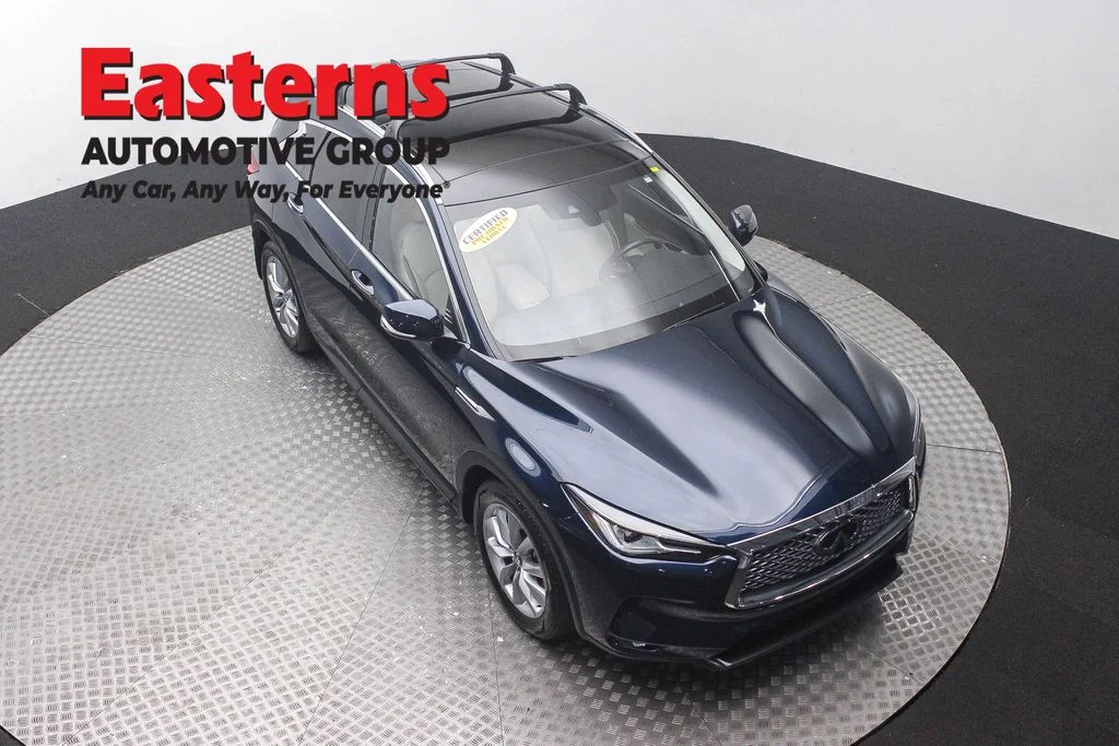 Used 2022 Blue INFINITI LUXE image 3
