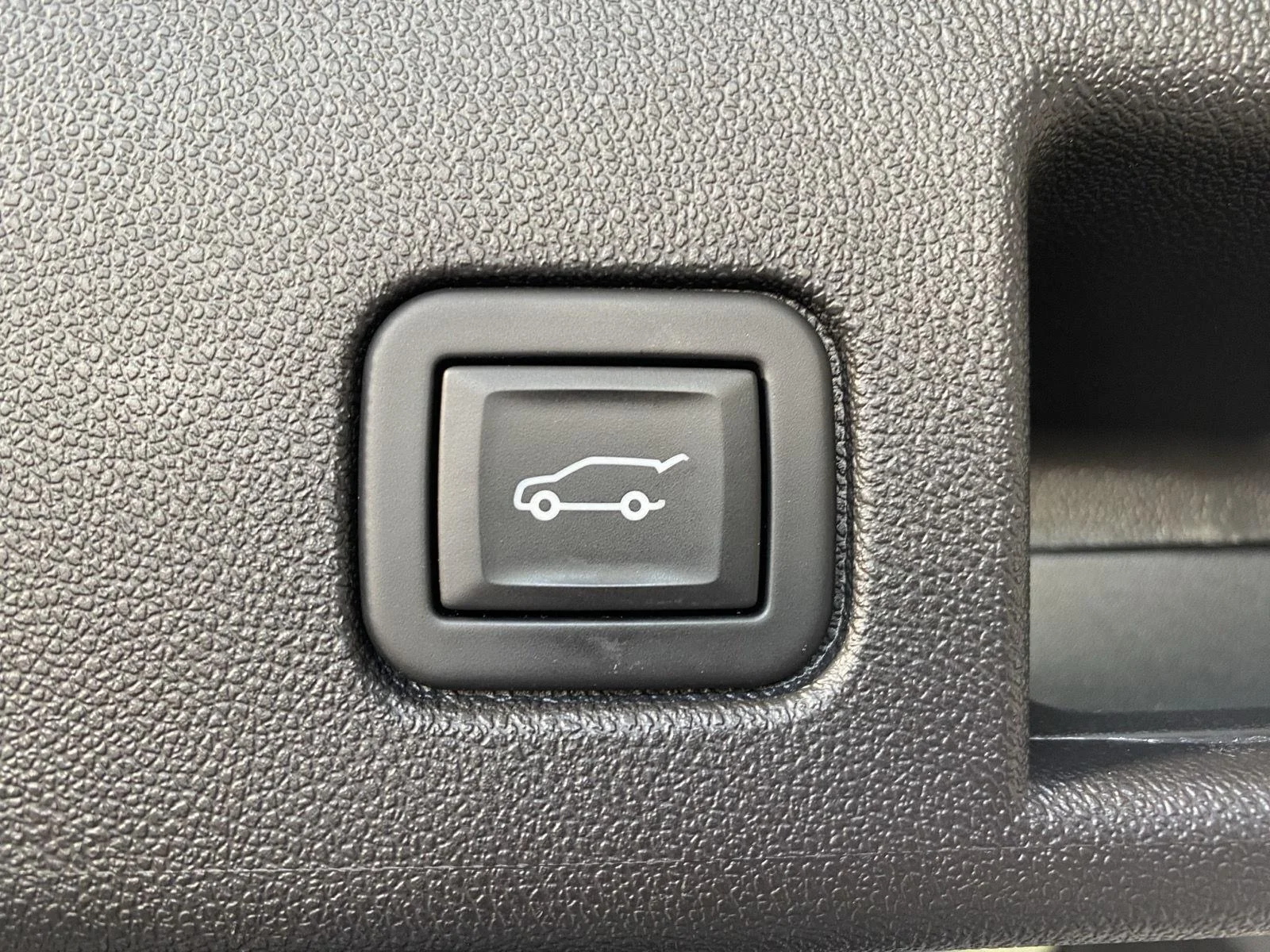Used 2024 Sterling Gray Metallic Chevrolet LT image 8