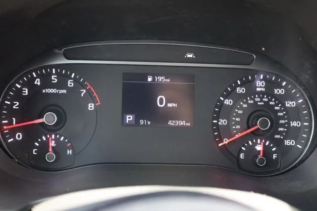 Used 2022 Black Kia LX image 23
