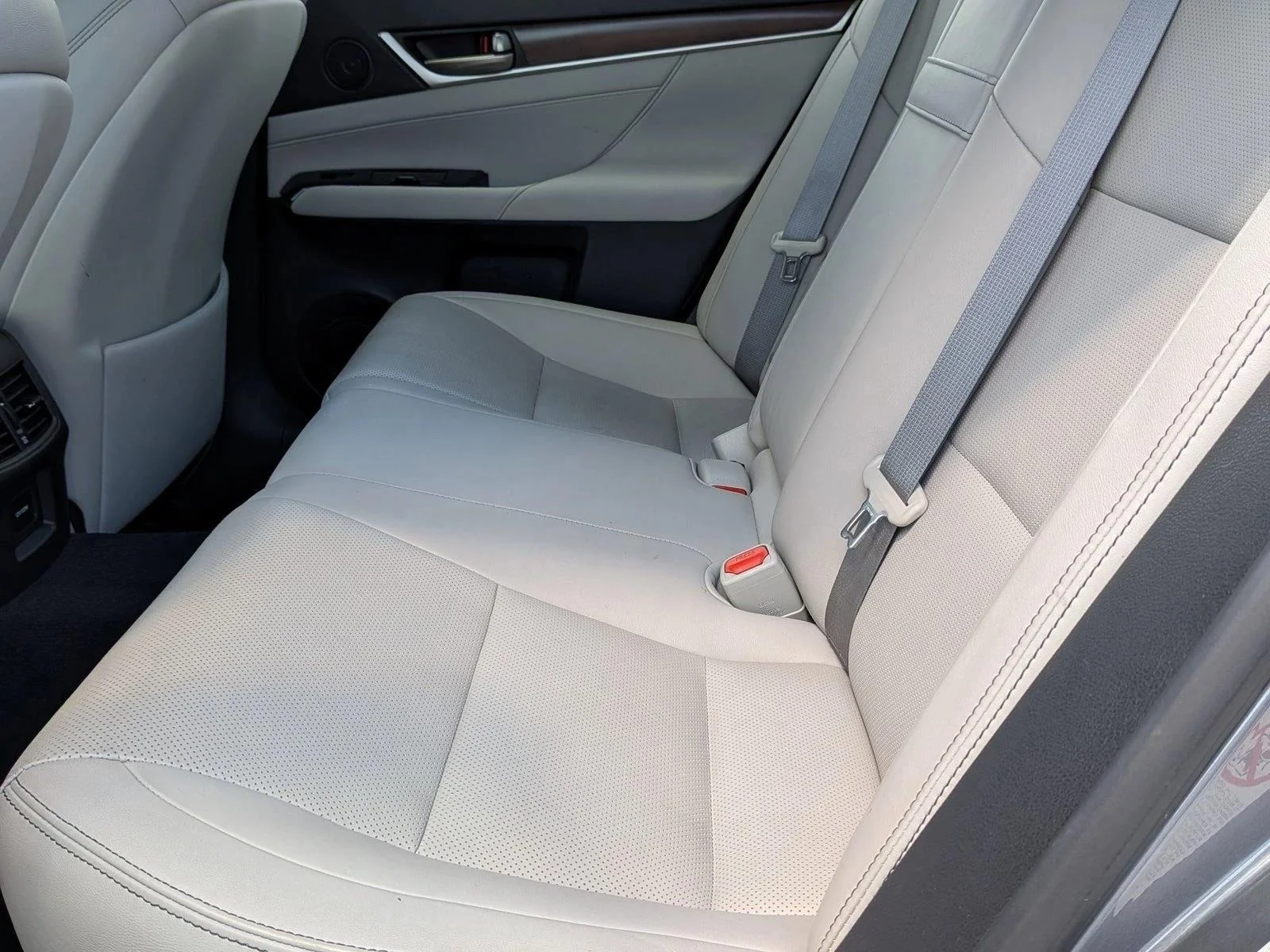 Used 2014 Nebula Gray Pearl Lexus  image 19