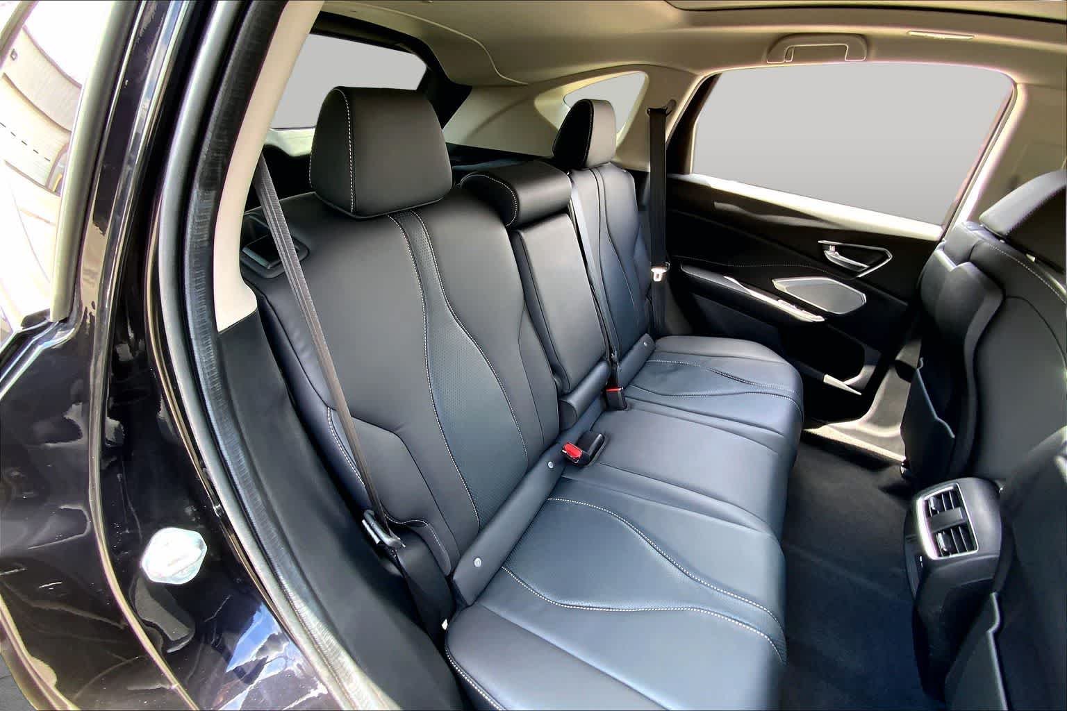 Used 2023 Phantom Violet Pearl Acura w/Technology Package image 18