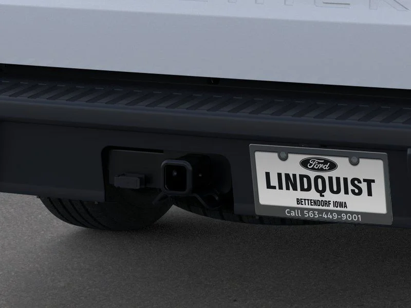 New 2026 Space White Metallic Ford XLT image 24
