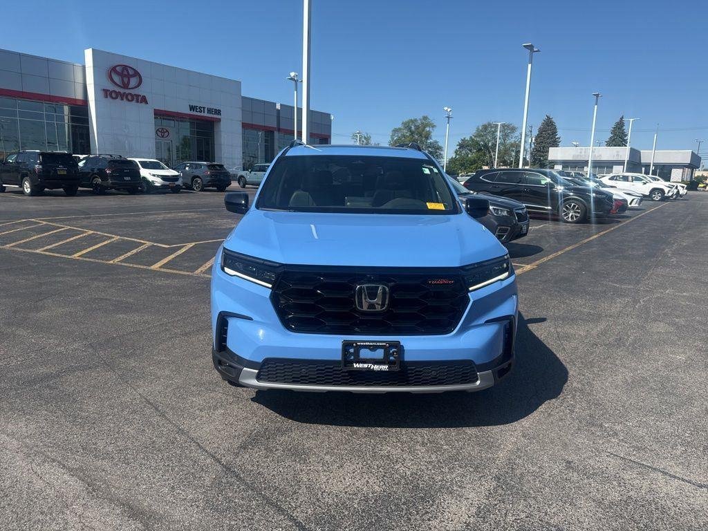 Used 2025 Diffused Sky Pearl Honda TrailSport image 4