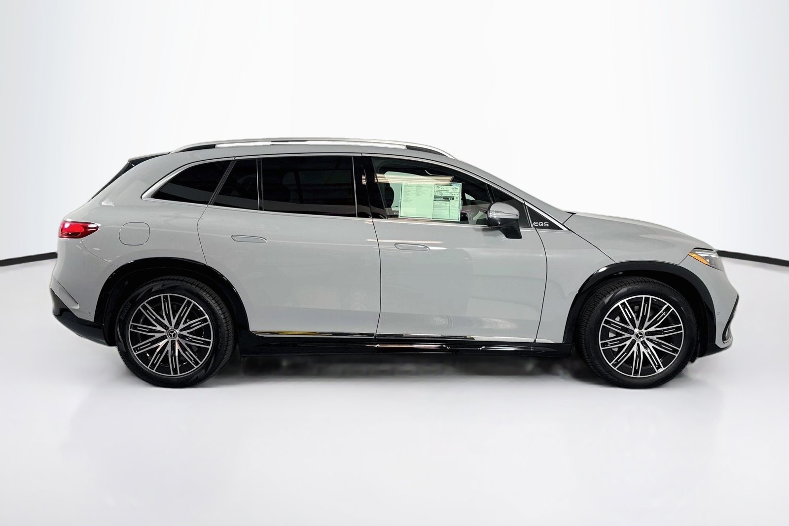 New 2026 MANUFAKTUR Alpine Grey Mercedes-Benz EQS 400 image 4