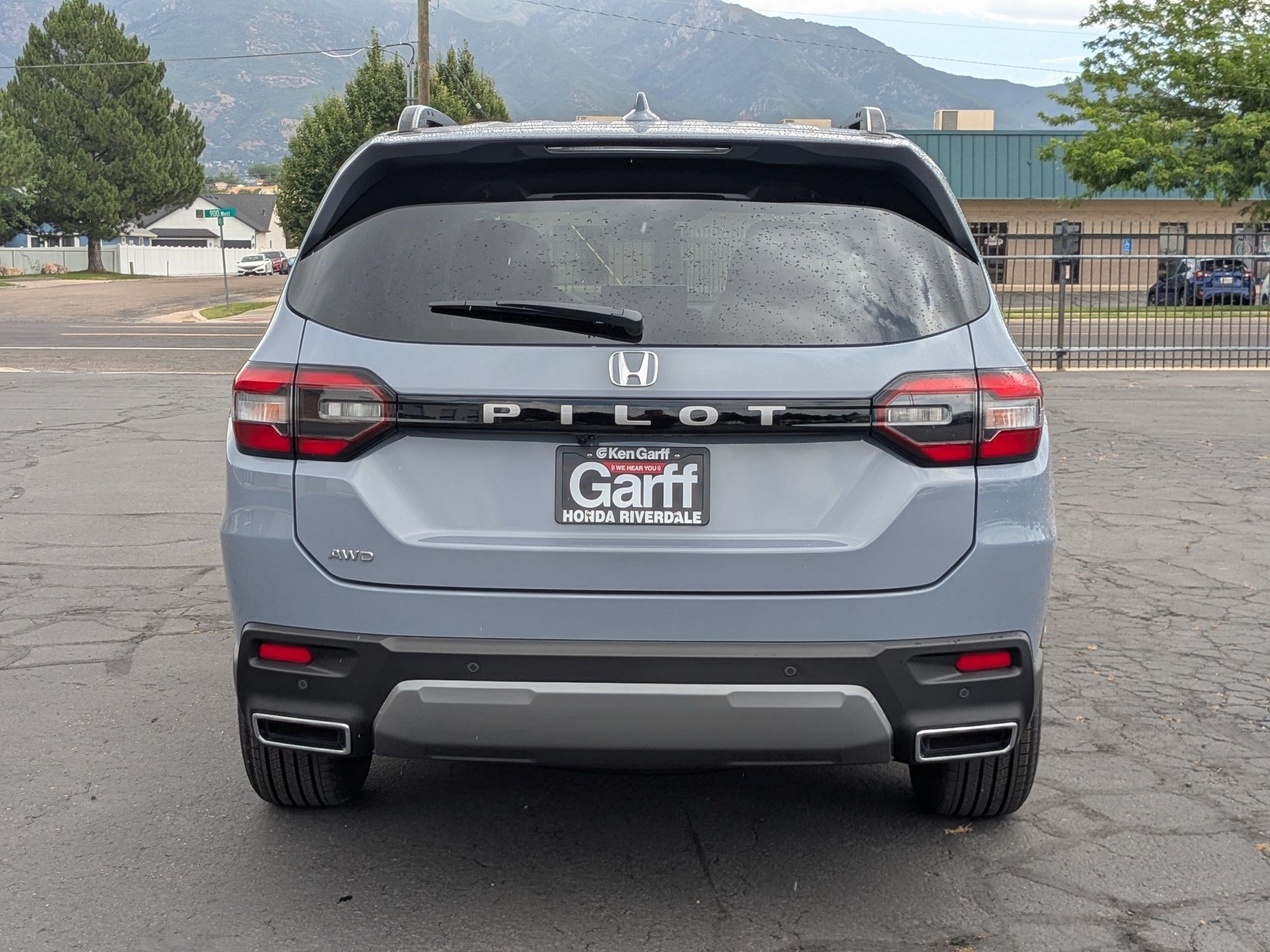 New 2026 Sonic Gray Pearl Honda EX-L image 4