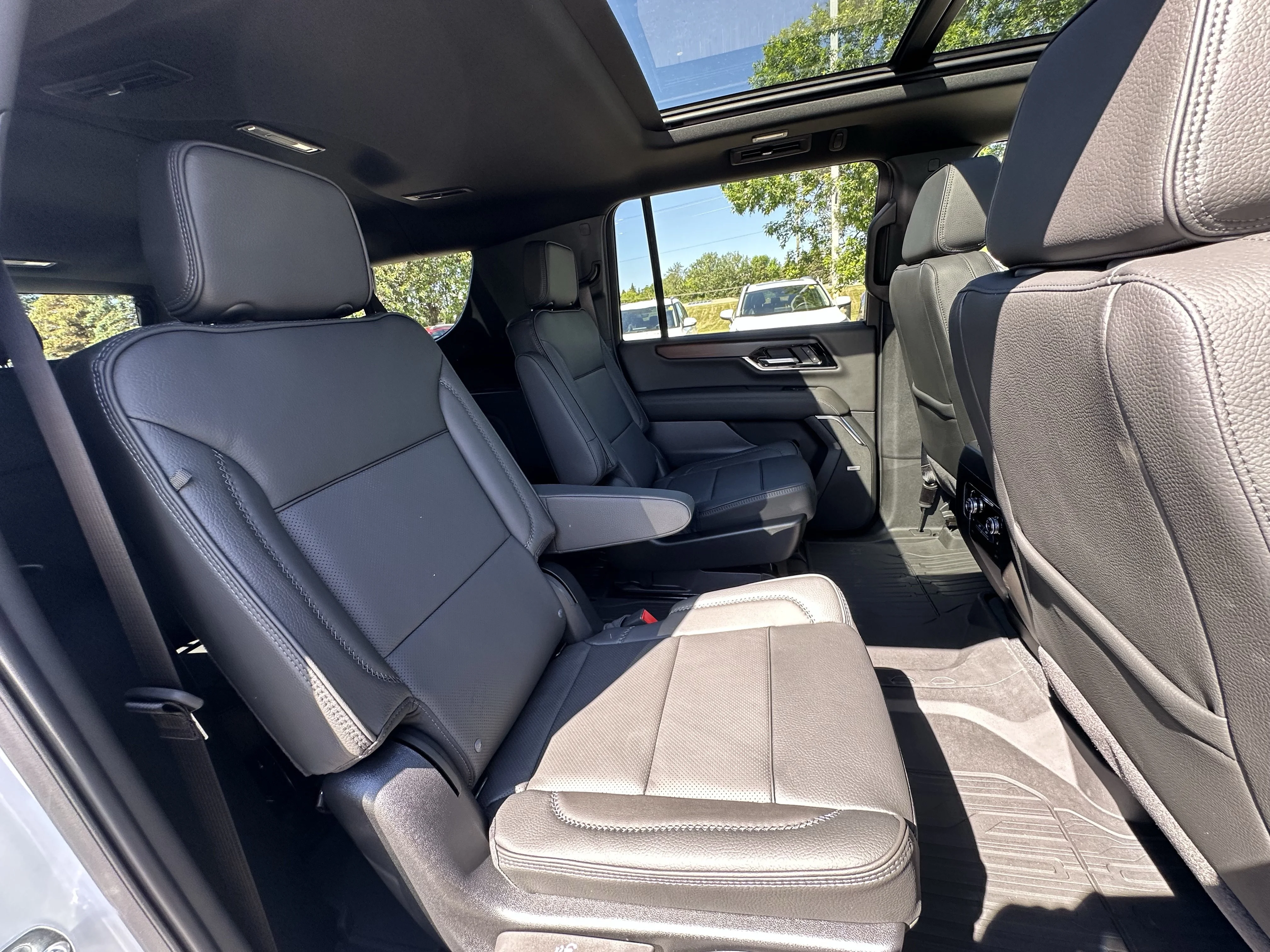 New 2026 Glacier White Tricoat GMC Denali image 22
