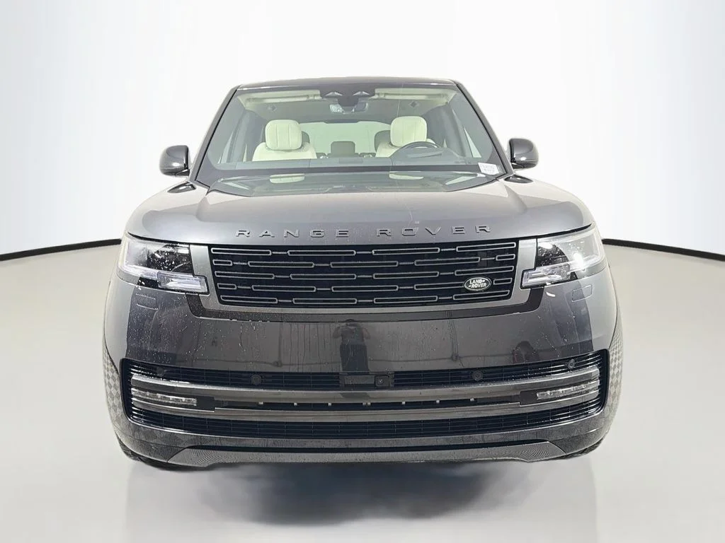 New 2026 Carpathian Gray Premium Metallic Land Rover SE image 2