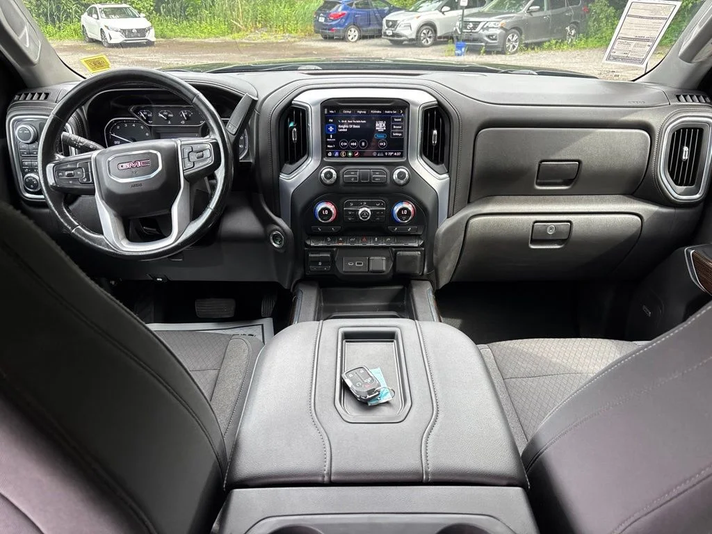Used 2020 Black GMC Elevation image 29