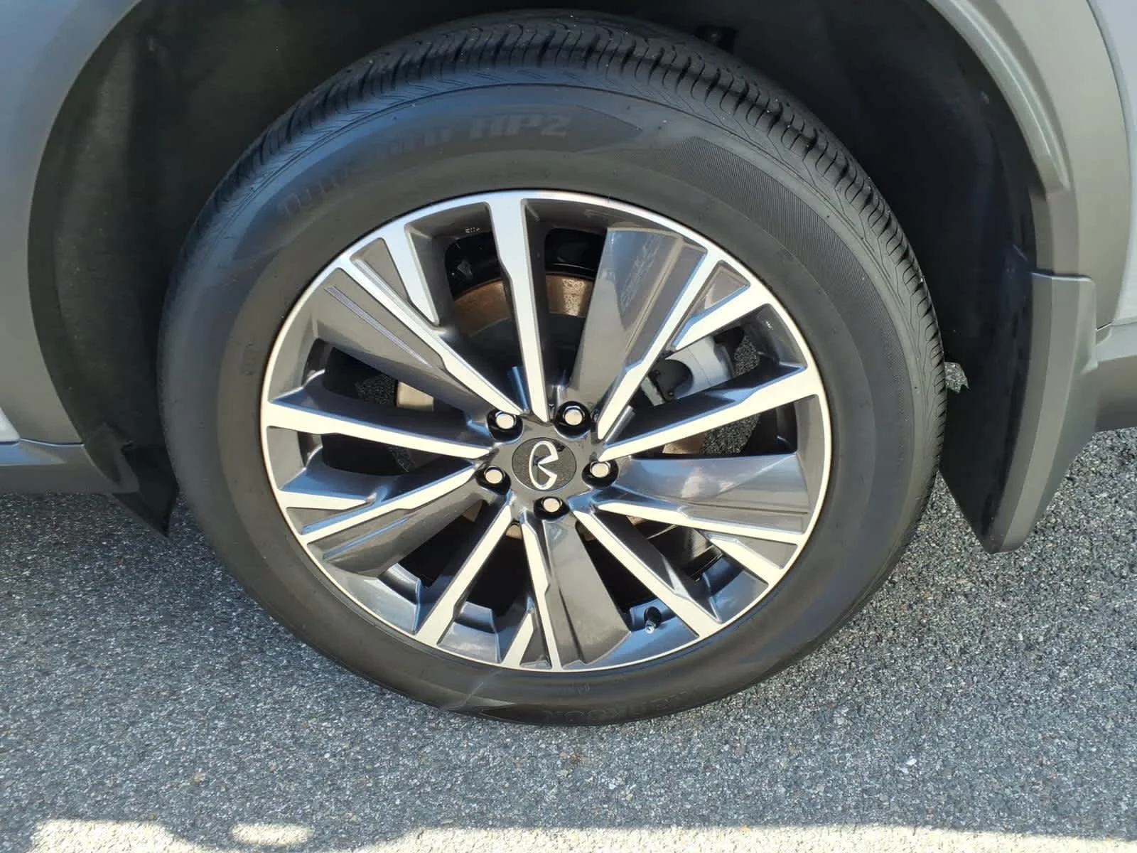 Certified Used 2026 Harbor Gray INFINITI LUXE image 9