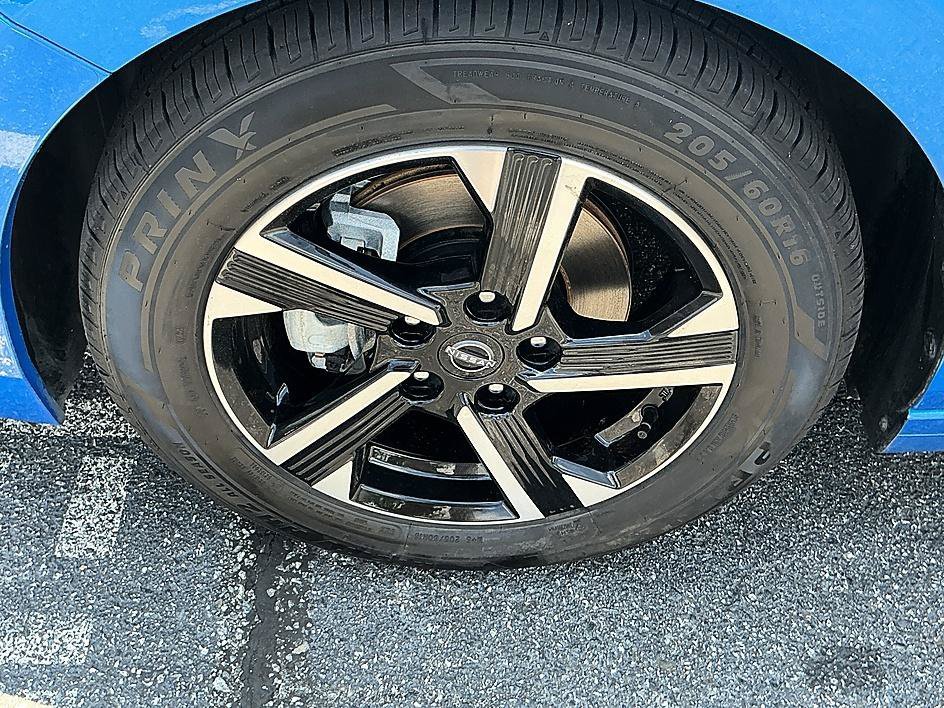 Certified Used 2024 Electric Blue Metallic Nissan SV image 10