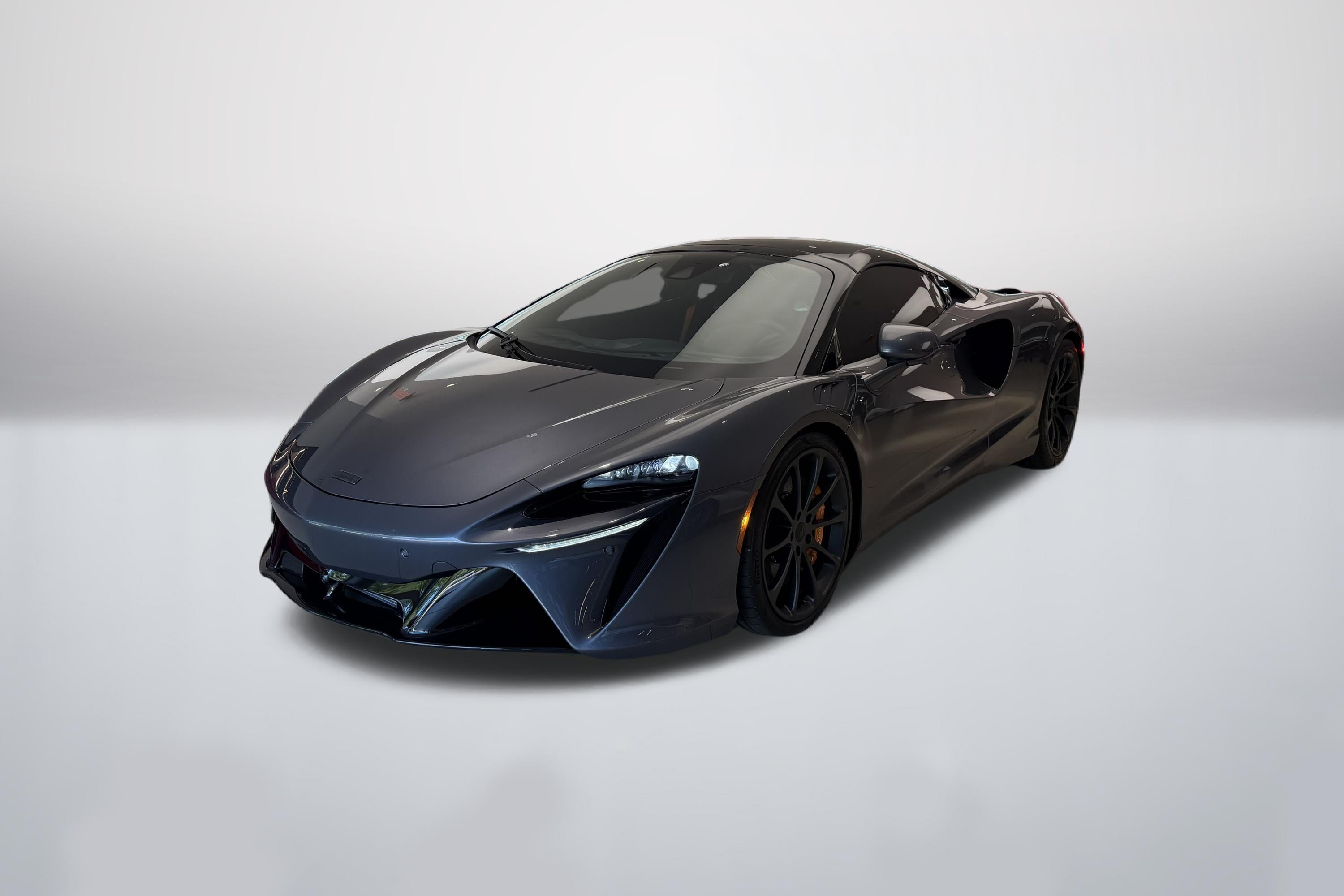 2025 McLaren Artura 3.0's photo