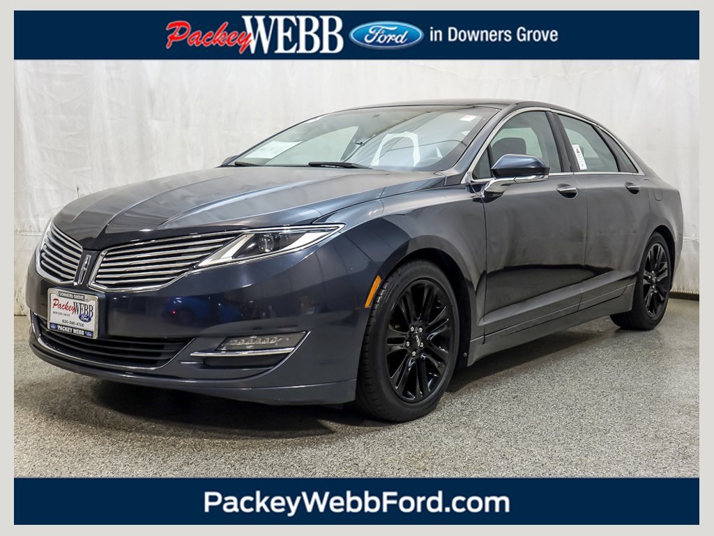 Used 2013 Quartz Metallic Lincoln Base image 1