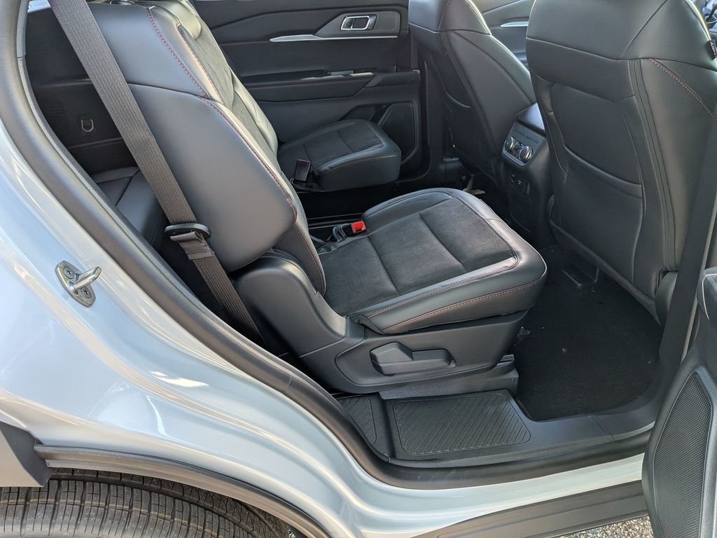 New 2026 Space White Metallic Ford ST image 31