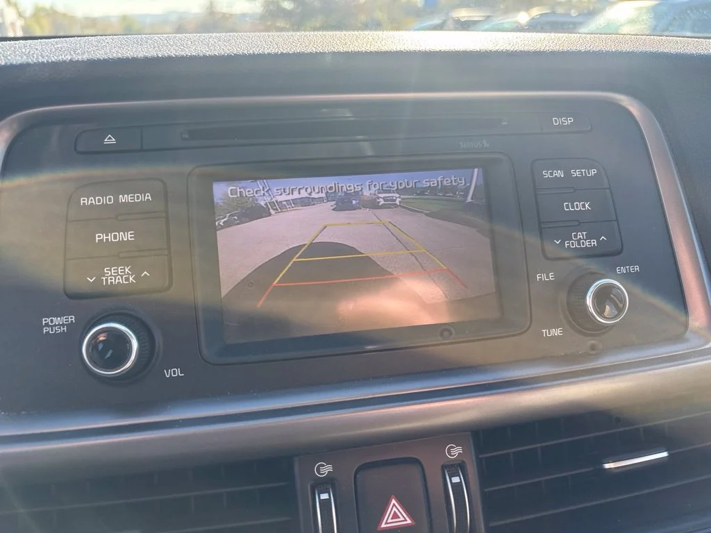 Used 2017 Purple Kia LX image 21