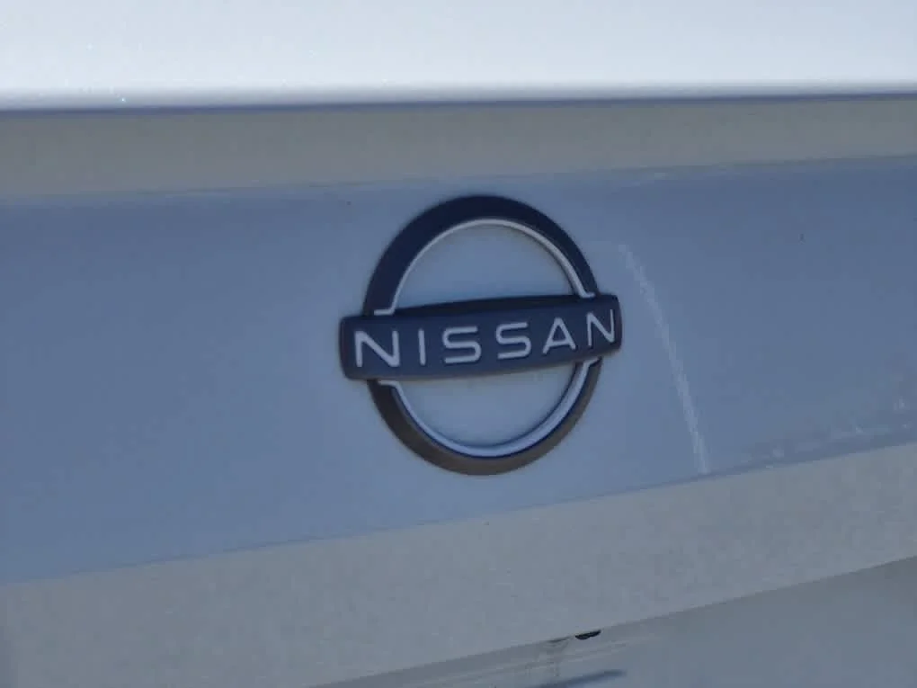 Certified Used 2023 Pearl White Tricoat Nissan 2.5 SR image 22