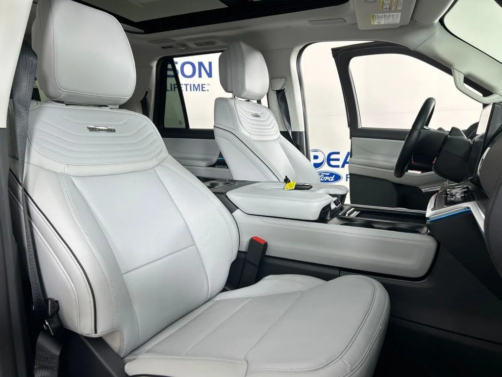New 2026 Star White Metallic Tri-Coat Ford MAX Platinum® image 27