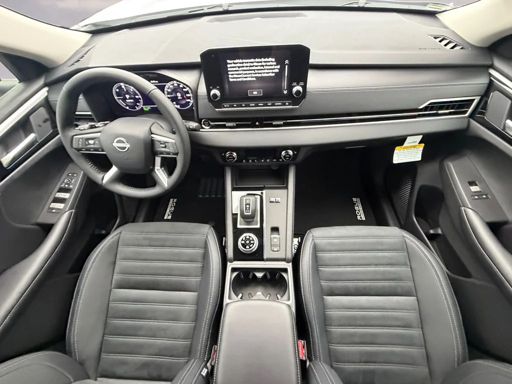 New 2026 White Nissan SL image 12