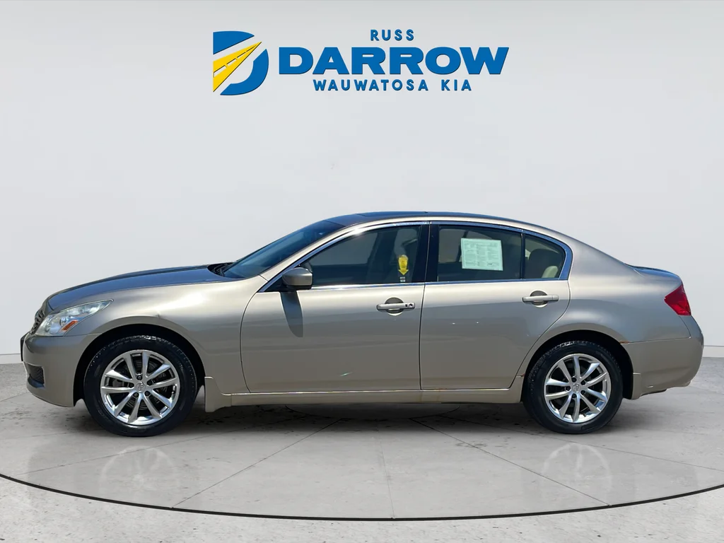 Used 2009 INFINITI G Sedan 37x with VIN JNKCV61F69M363377 for sale in Wauwatosa, WI