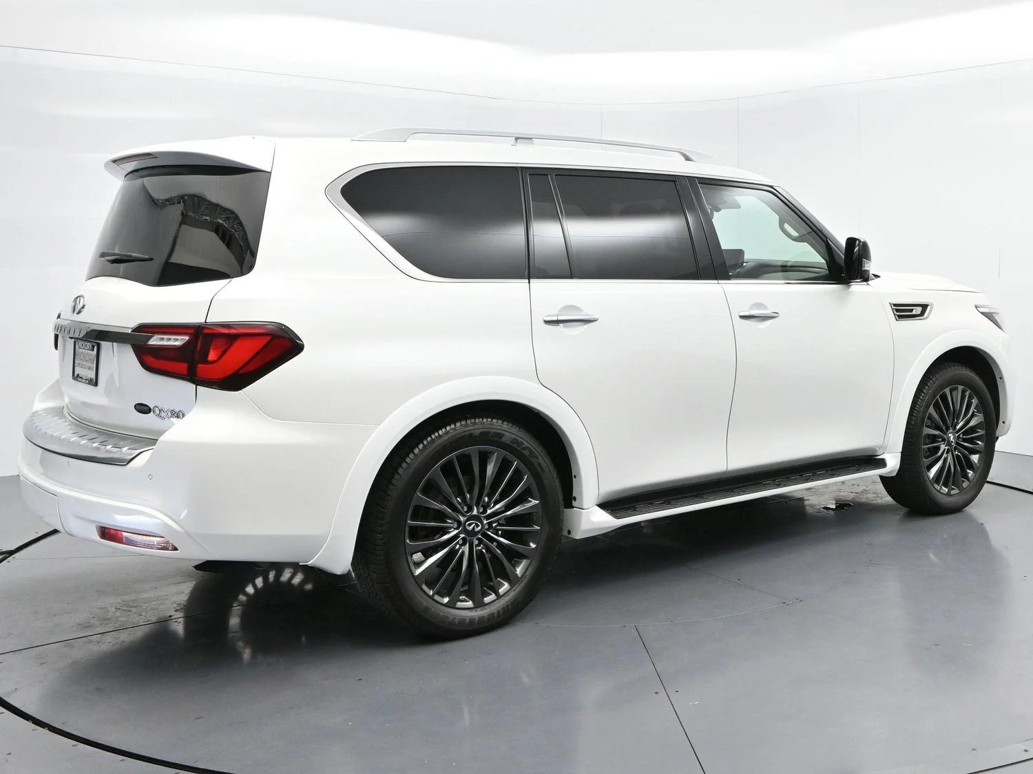 Used 2023 Moonstone White INFINITI PREMIUM SELECT image 7