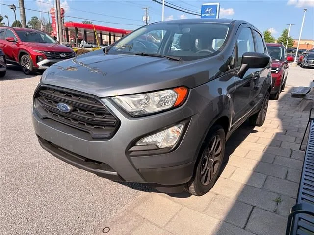 Used 2021  Ford S image 2