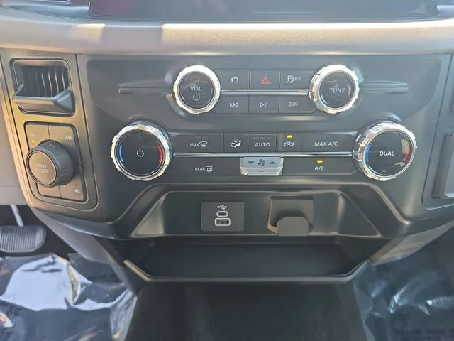 Used 2025 Black Ford XLT image 23