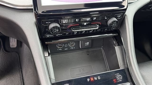 Used 2023 White Jeep Overland image 18