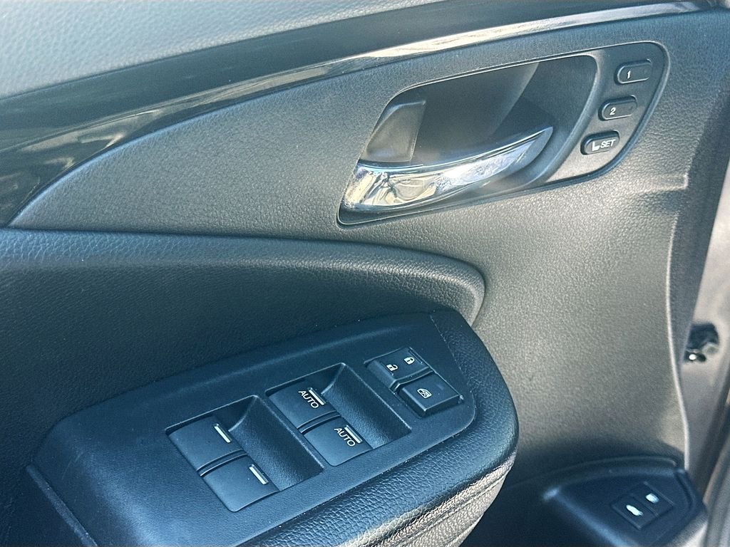 Used 2021 Gray Honda Touring 8-Passenger image 18