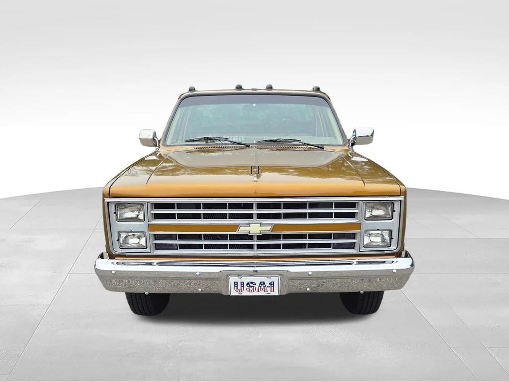 Used 1986 Brown Chevrolet  image 2