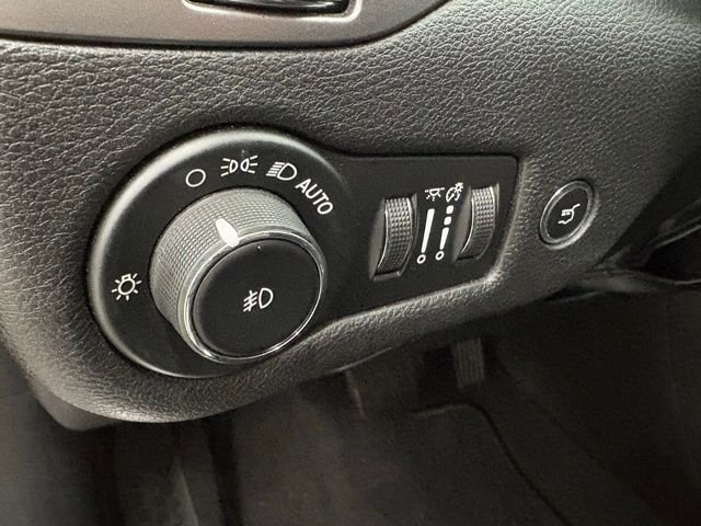 Used 2019 Black Jeep Limited image 14