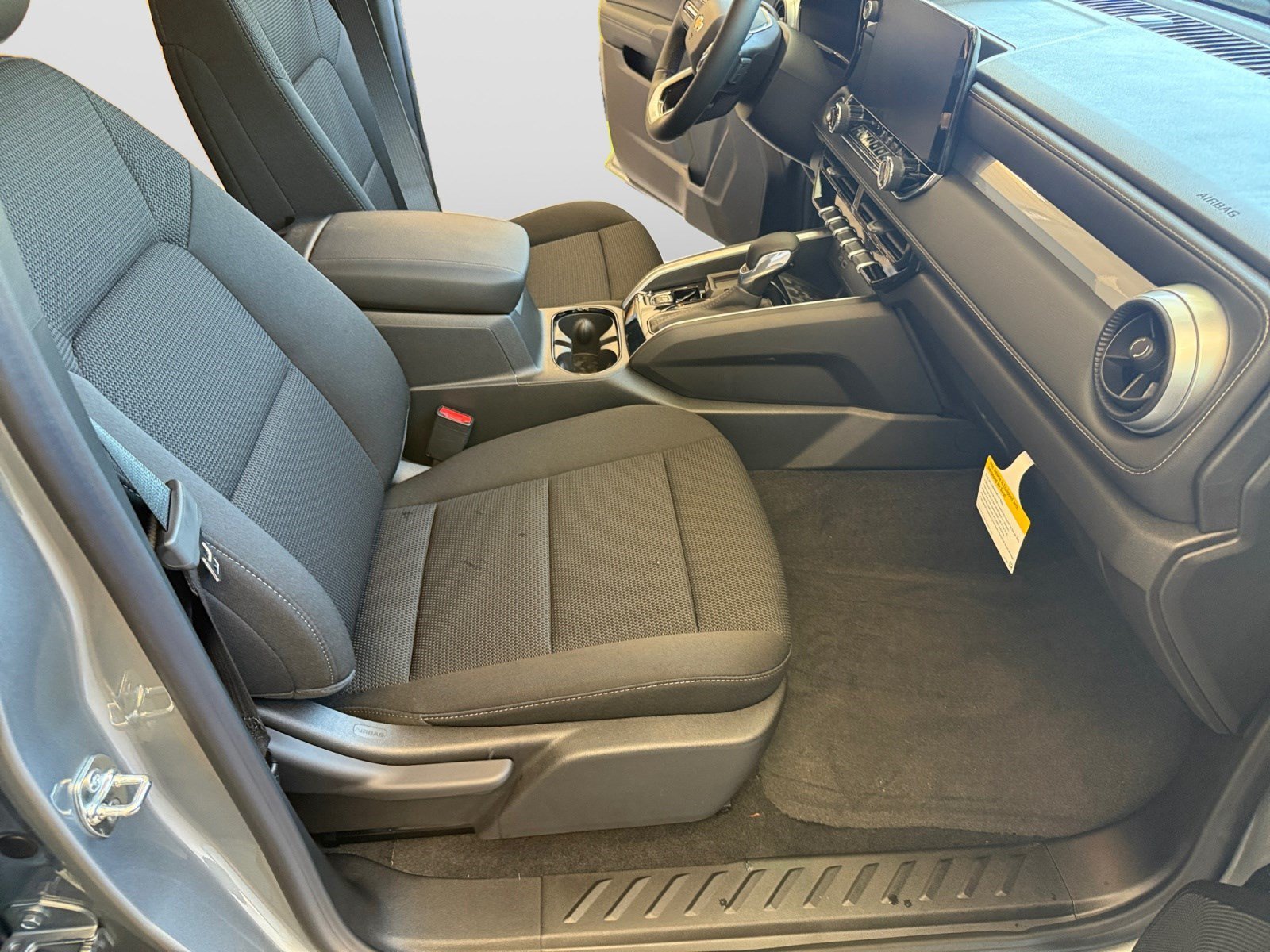 2026 Chevrolet Colorado LT - Photo 12