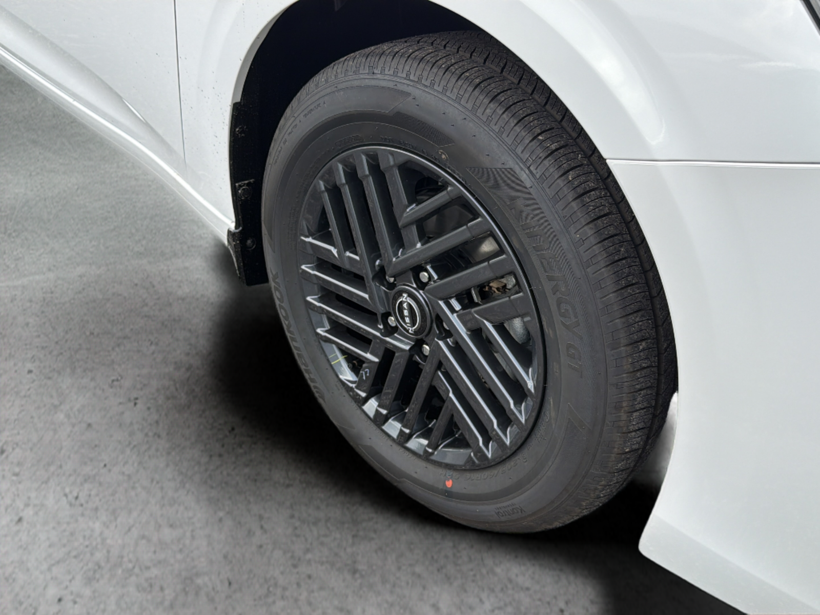 New 2027 White Nissan SV image 37