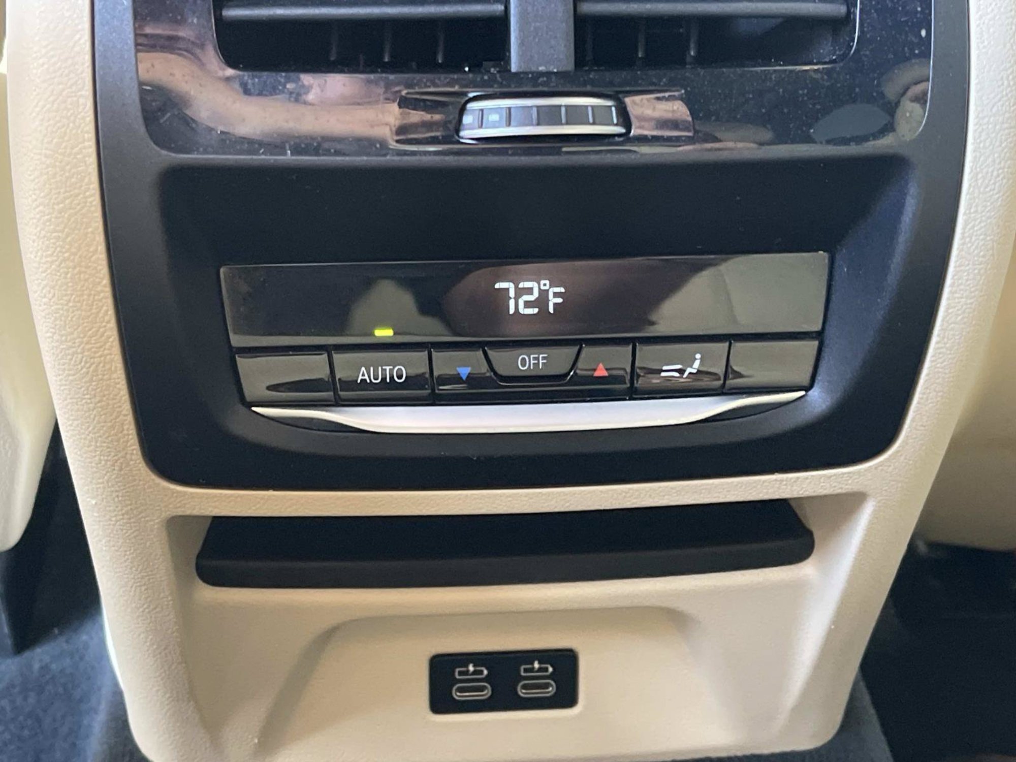 Used 2022 Jet Black BMW sDrive30i image 17