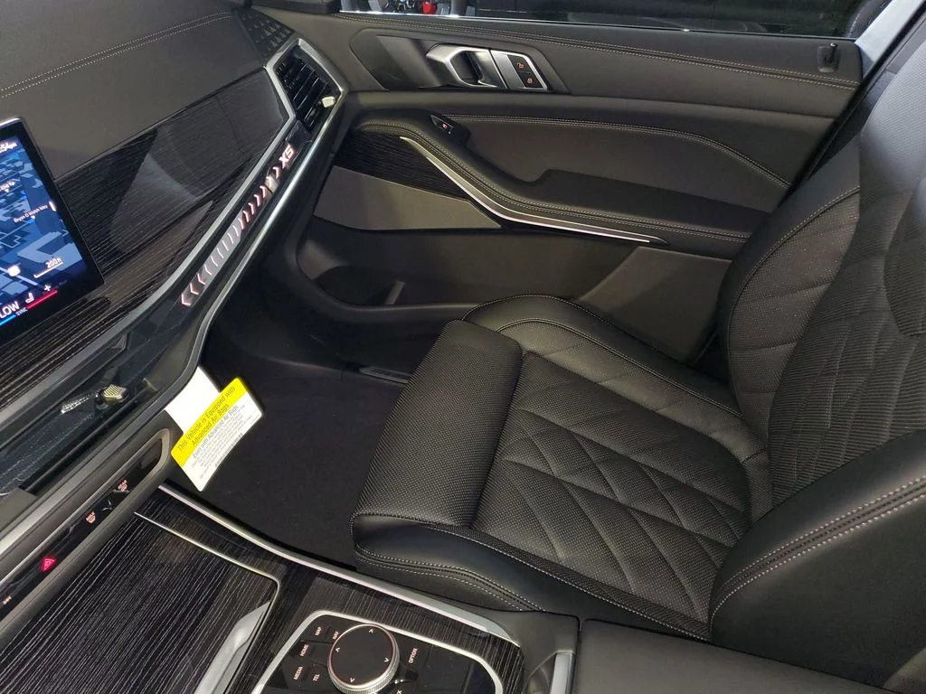 Used 2026 Black BMW sDrive40i image 20