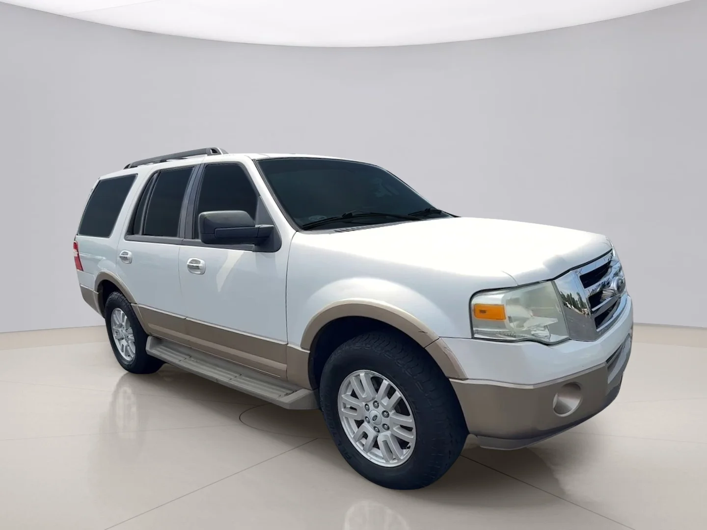Used 2014 White Ford XLT image 7